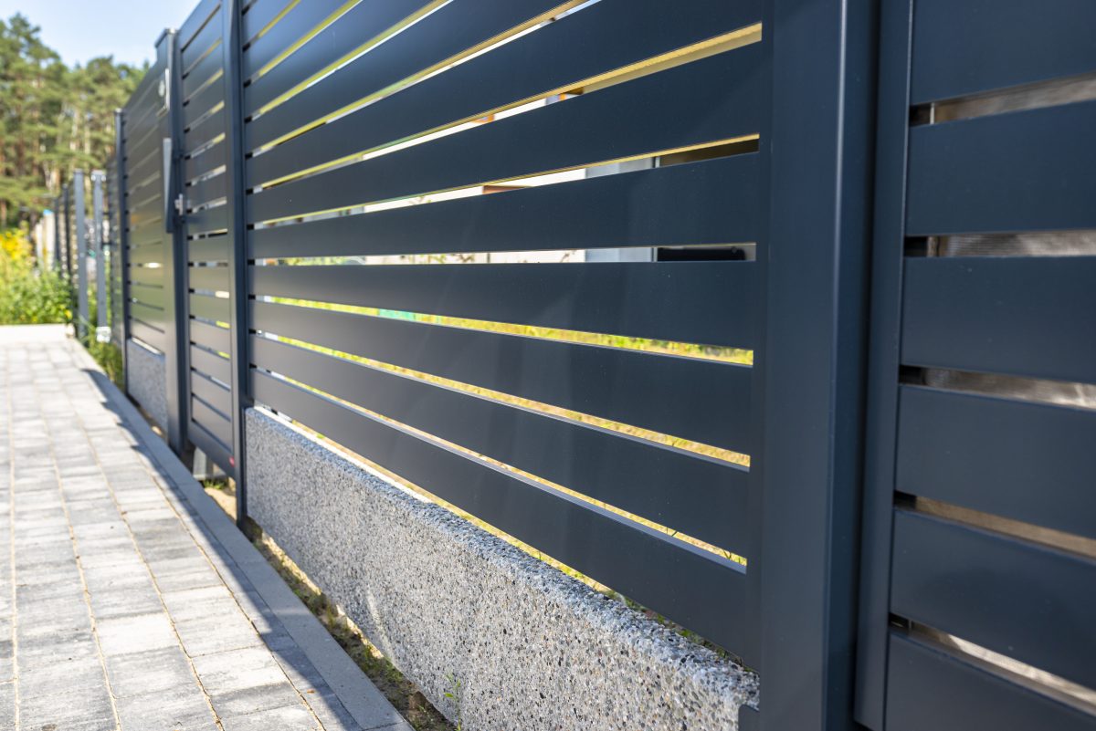 Residential fence trends - Materials and Smart Home Features