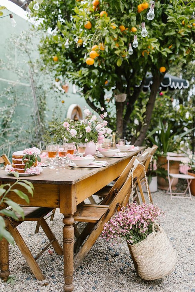 These Are The 12 Small Garden Party Ideas You Should Plan To Copy This Summer