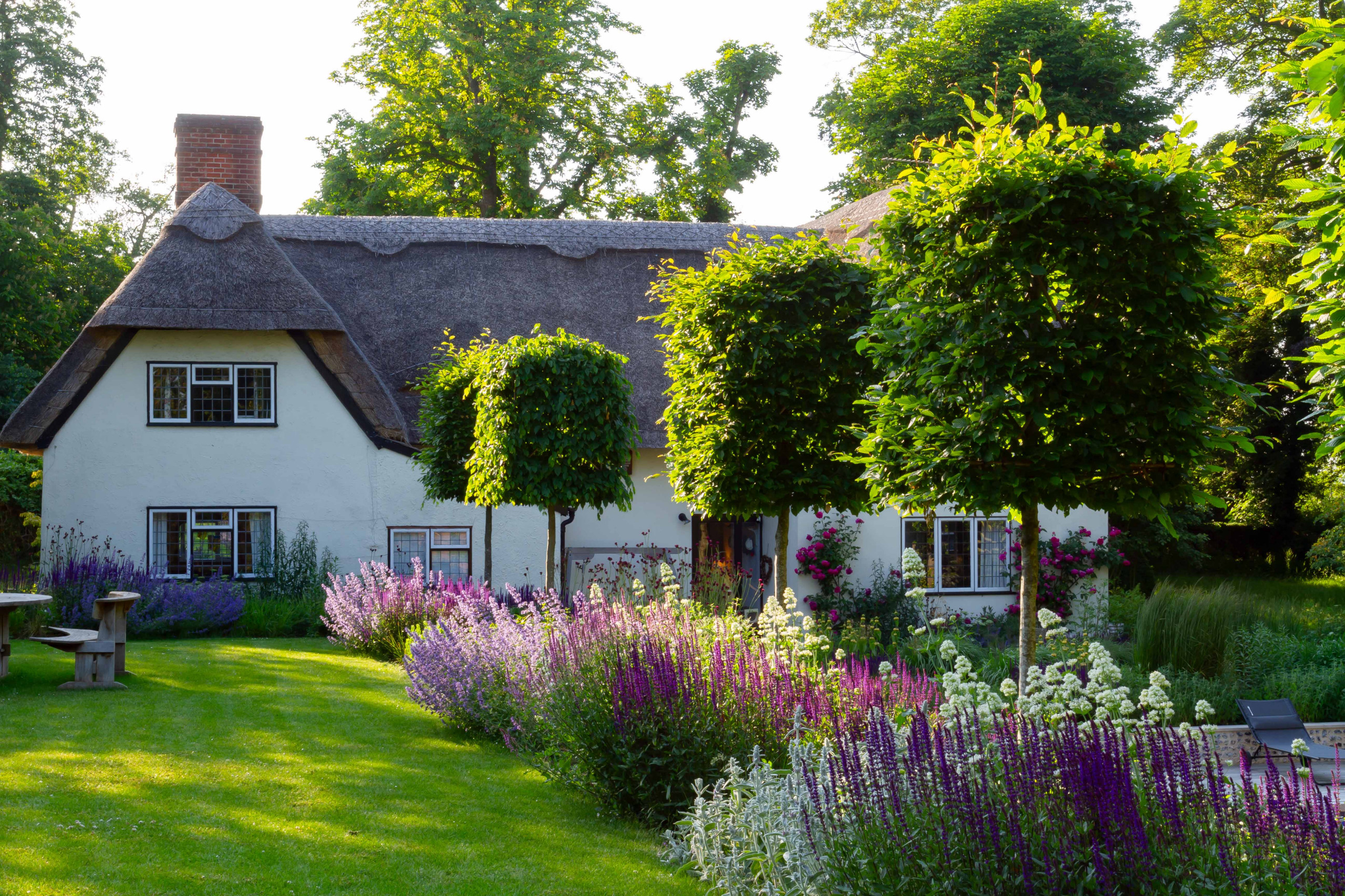 Yard of the Week: Country Charm for a Traditional English Cottage