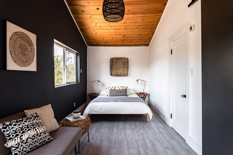 10 Wall Colors That Go Beautifully With Gray Flooring