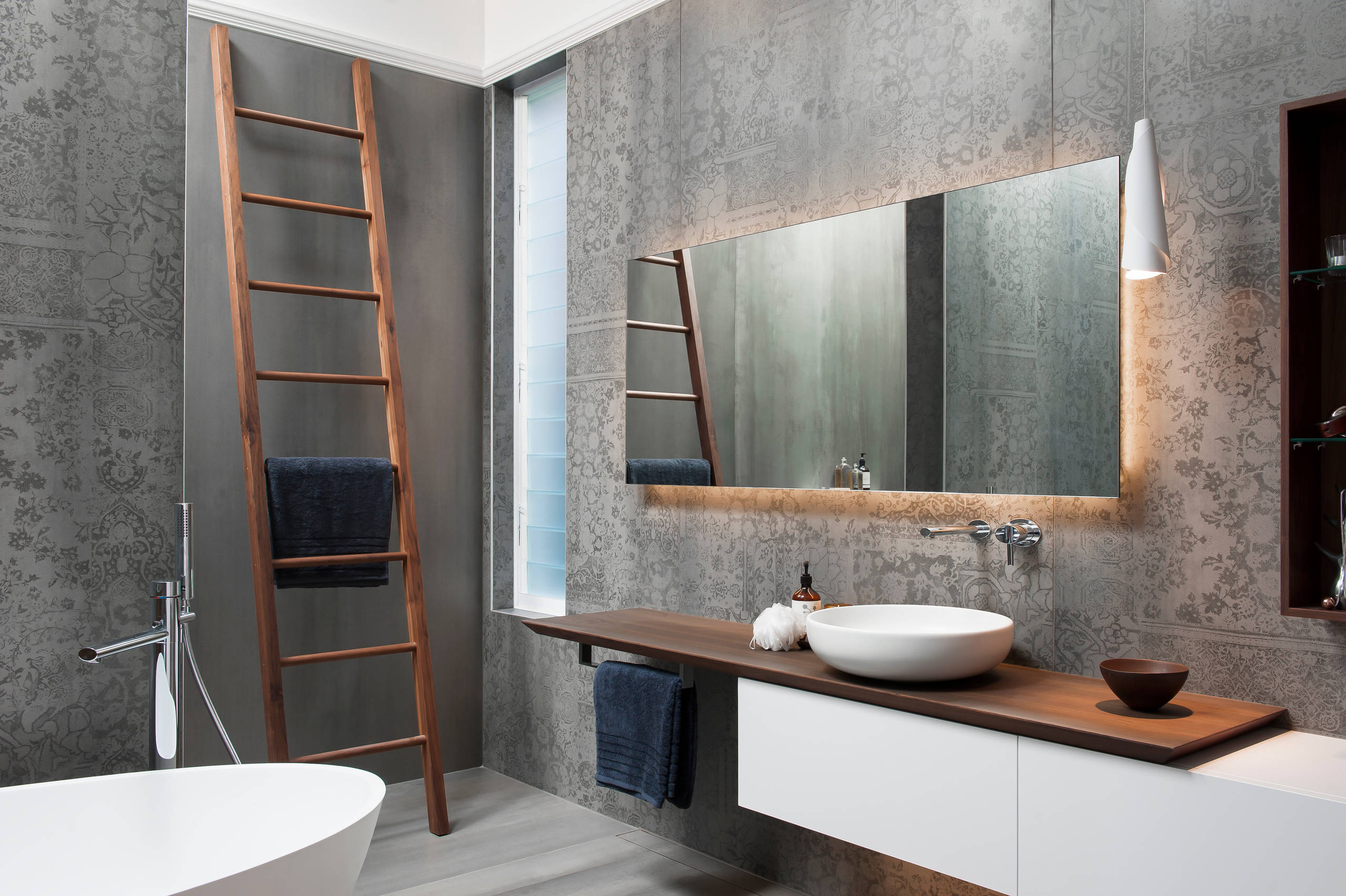10 Ways to Splash Out in a Guest-Friendly Bathroom | Houzz NZ