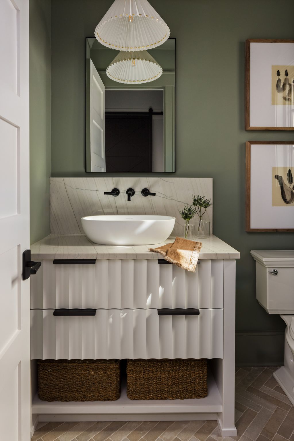 13 Green Bathroom Ideas, From Soothing Sage to Moody Moss | Architectural Digest
