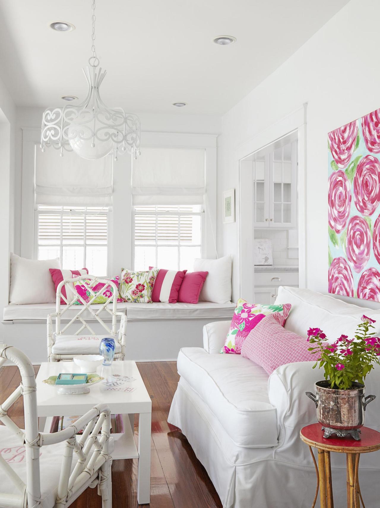 15 Bright Sunrooms That Take Every Advantage of Natural Light | Decoist