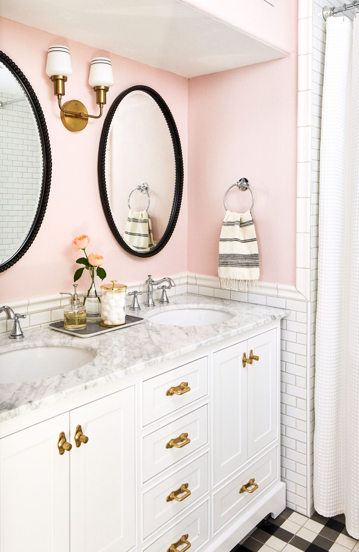 15 Pink Bathroom Ideas for a Charming and Cheery Space