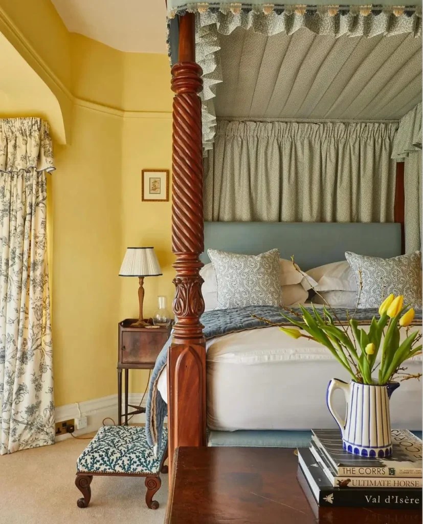 16 Stunning Yellow Paint Colors for Bedrooms – Tips & Styling Ideas