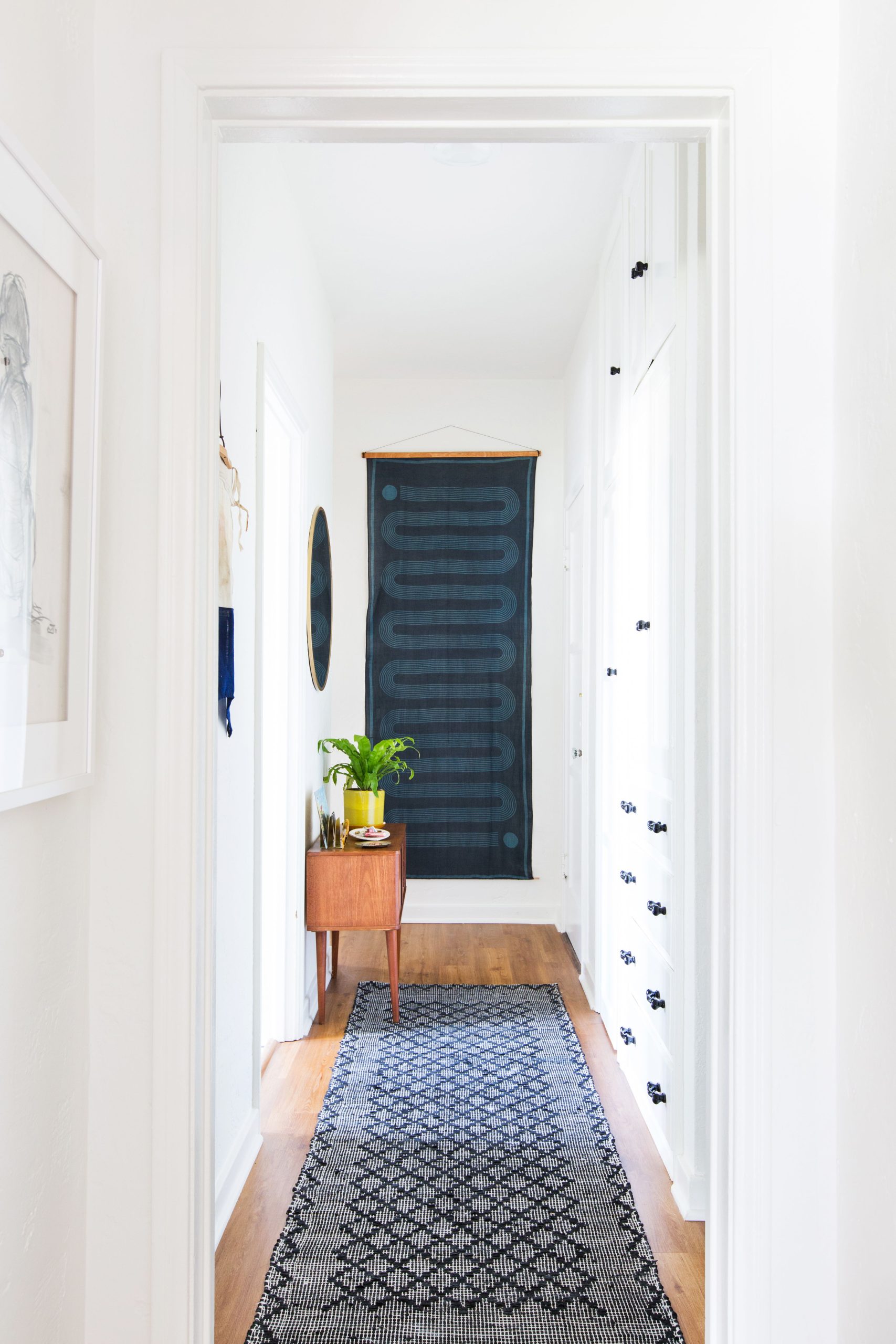 19 Hallway Decor Ideas For Wall-To-Wall Style