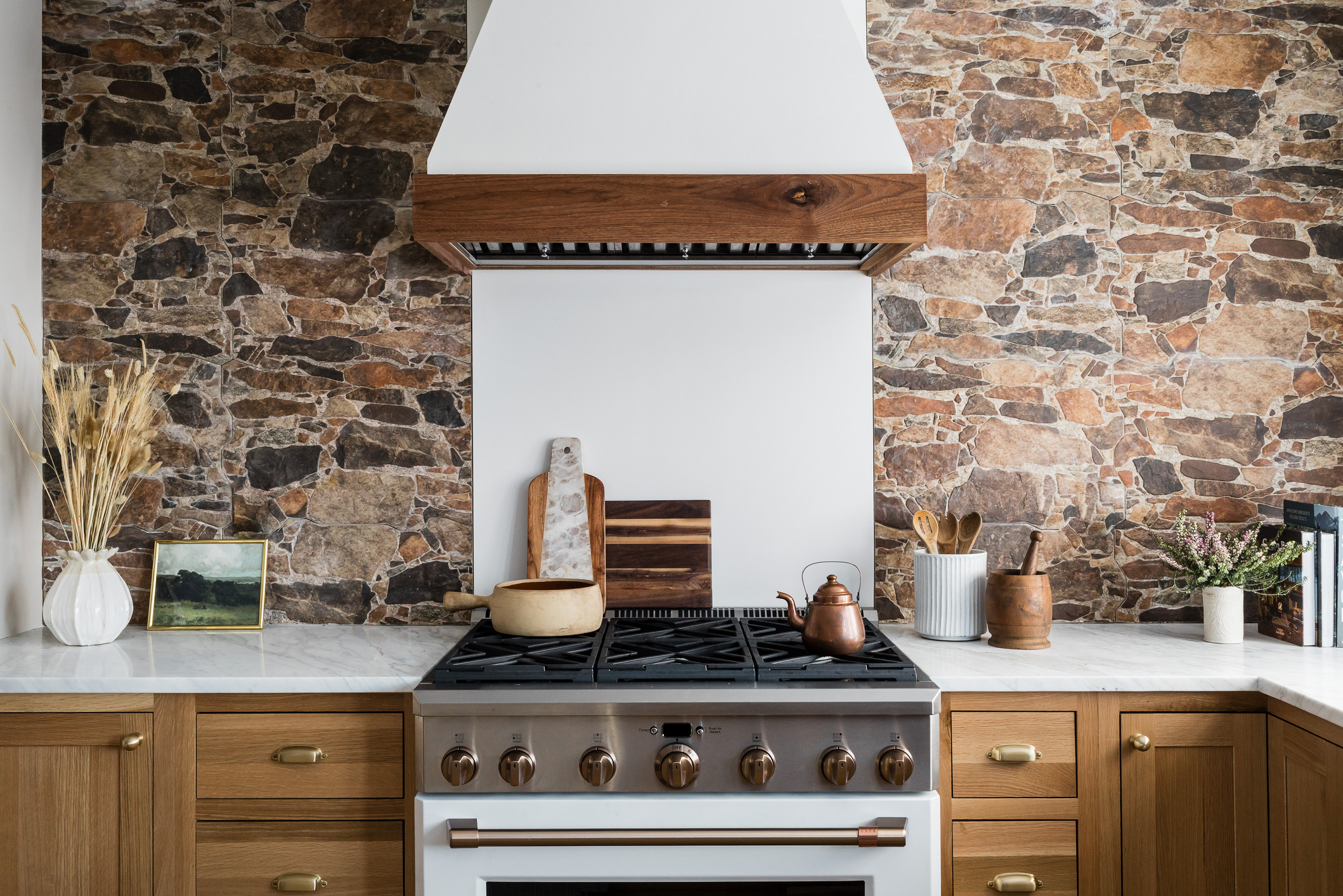 20 Eye-Catching Kitchen Backsplash Ideas