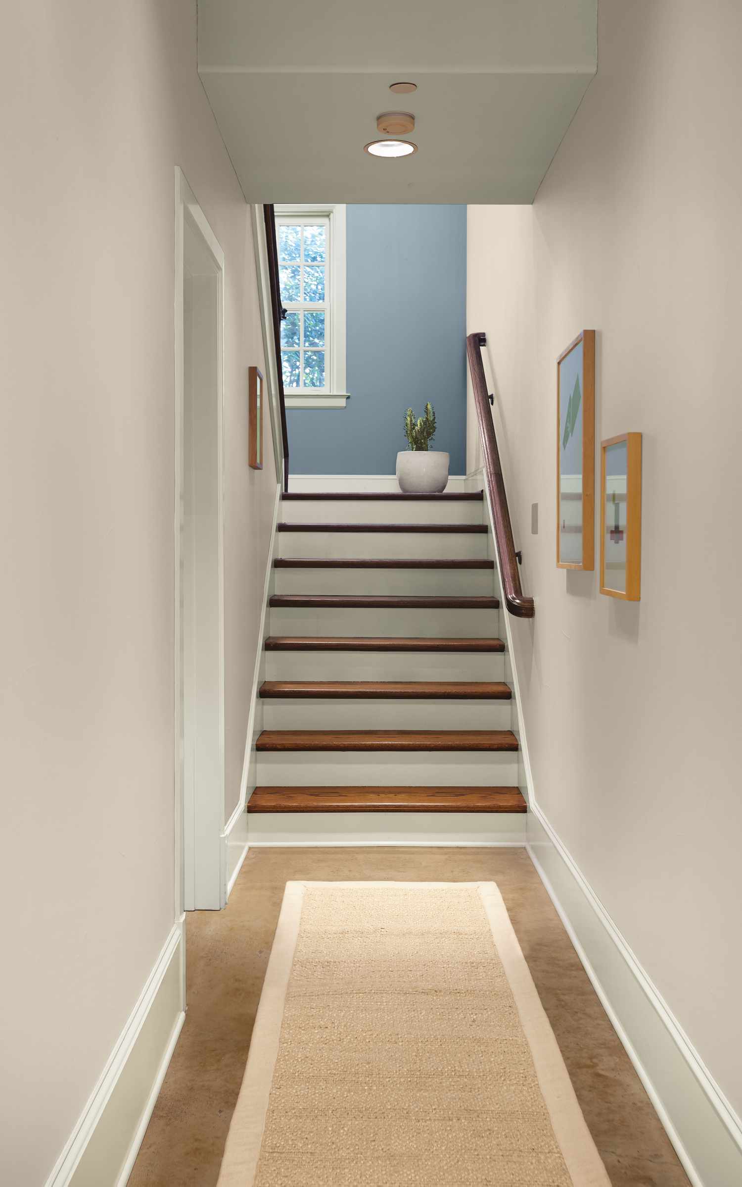 20 Hallway Paint Colors That Bring This Space to Life