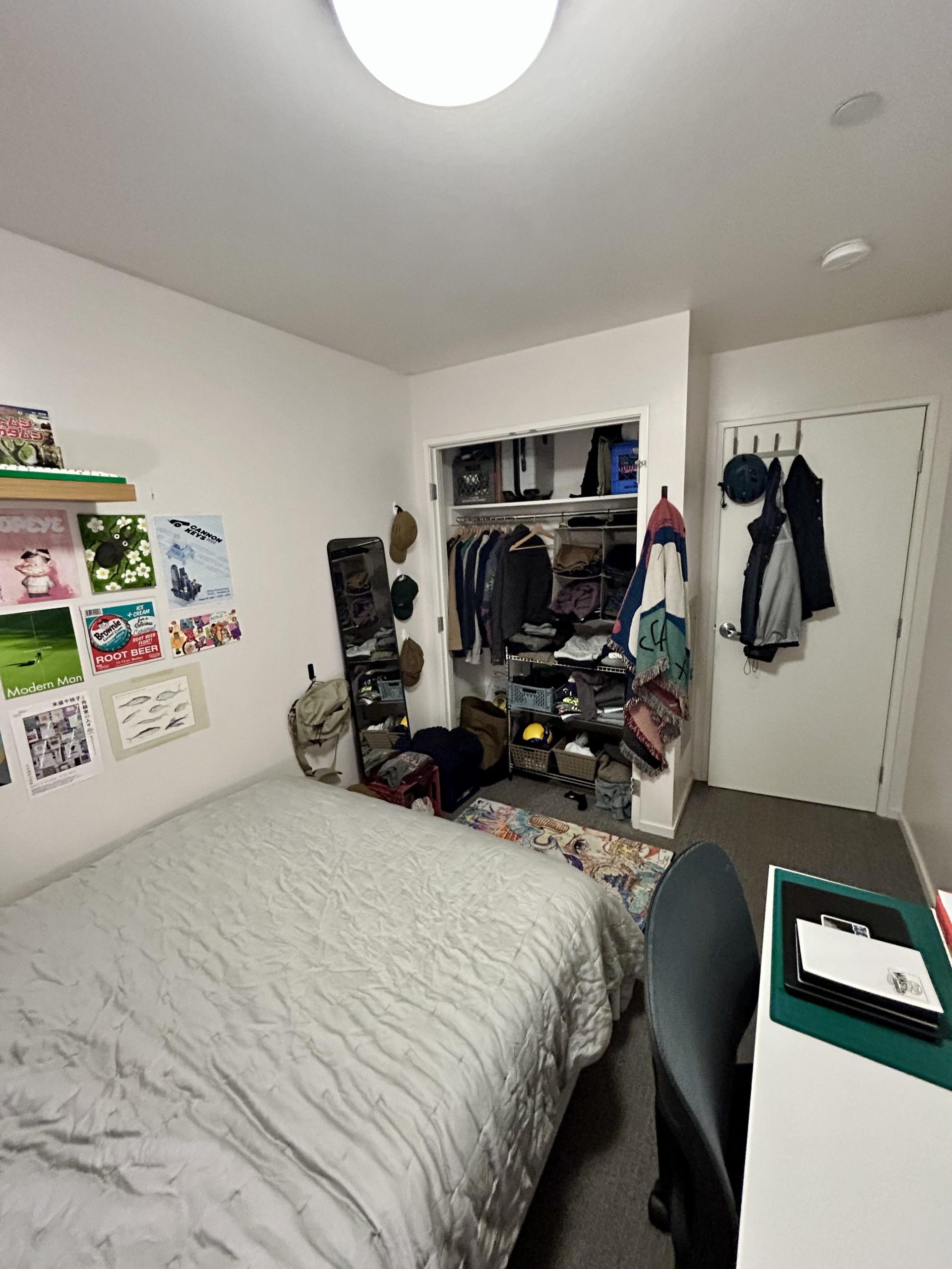 20 M First College Apartment : r/malelivingspace