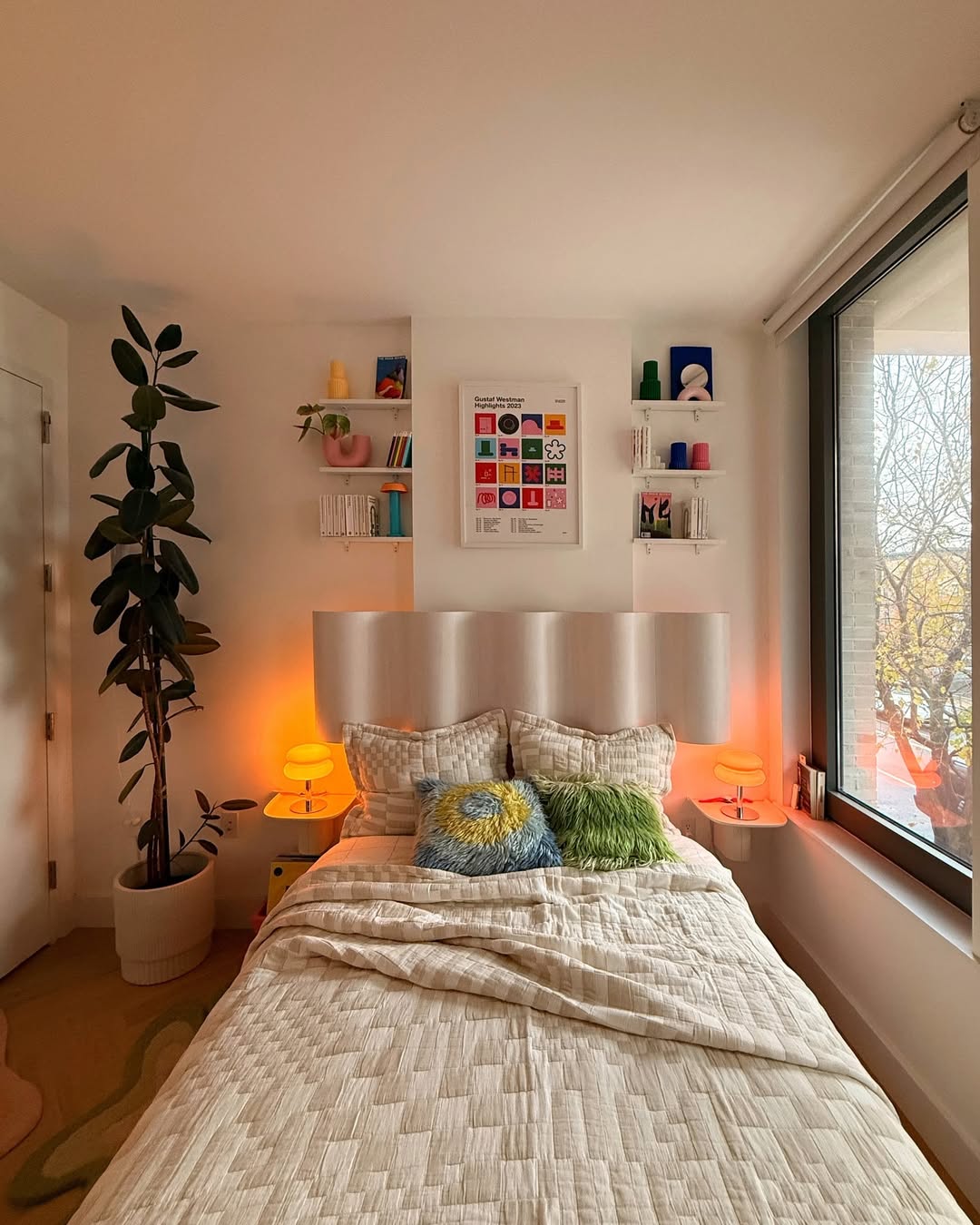 22 Small Bedroom Designs for Couples That Turn Tiny Spaces Into Romantic Retreats
