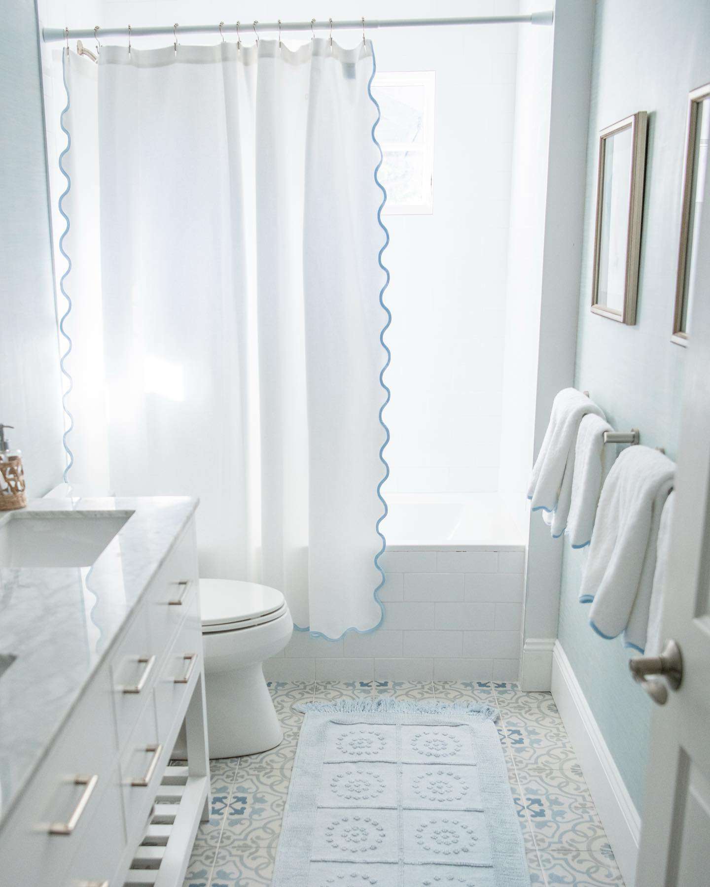 23 Bathroom Rug Ideas to Make You Rethink Your Space