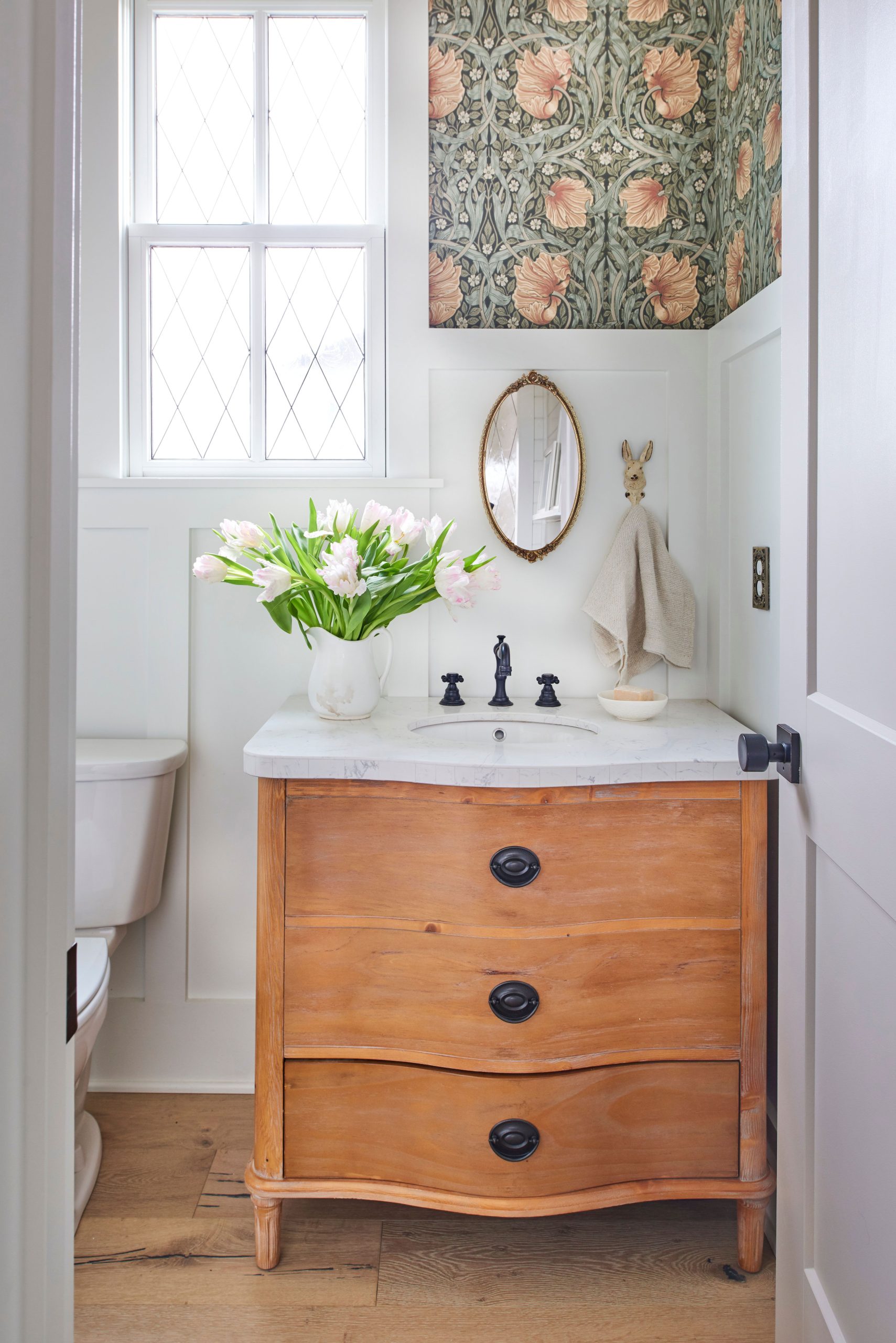26 Creative Guest Bathroom Ideas