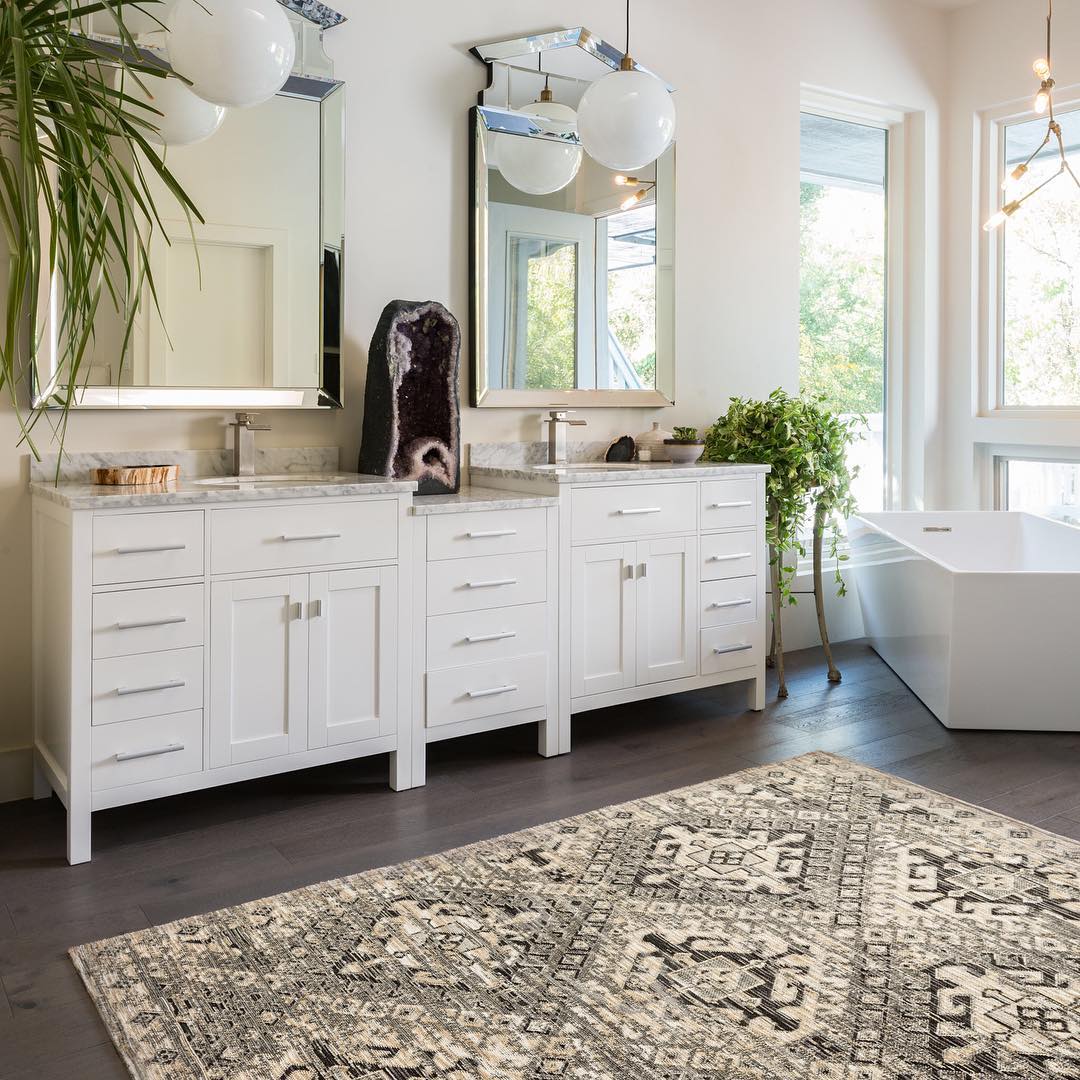 28 Bathroom Rug Ideas for 2026 That Will Make You Want To Redo Your Bathroom Tonight
