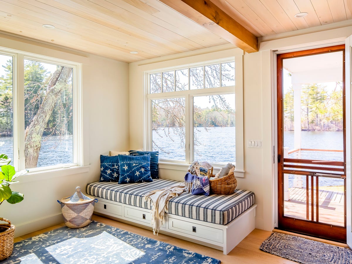 30 Striking Window Seat Ideas for Every Space