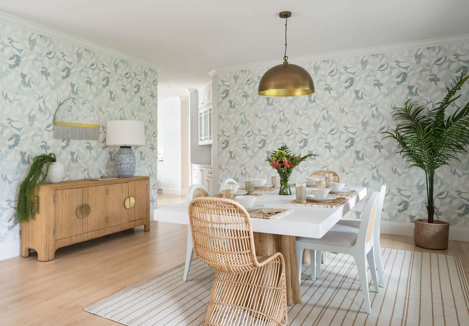 30 Stylish Sideboard Decor Ideas for Any Room