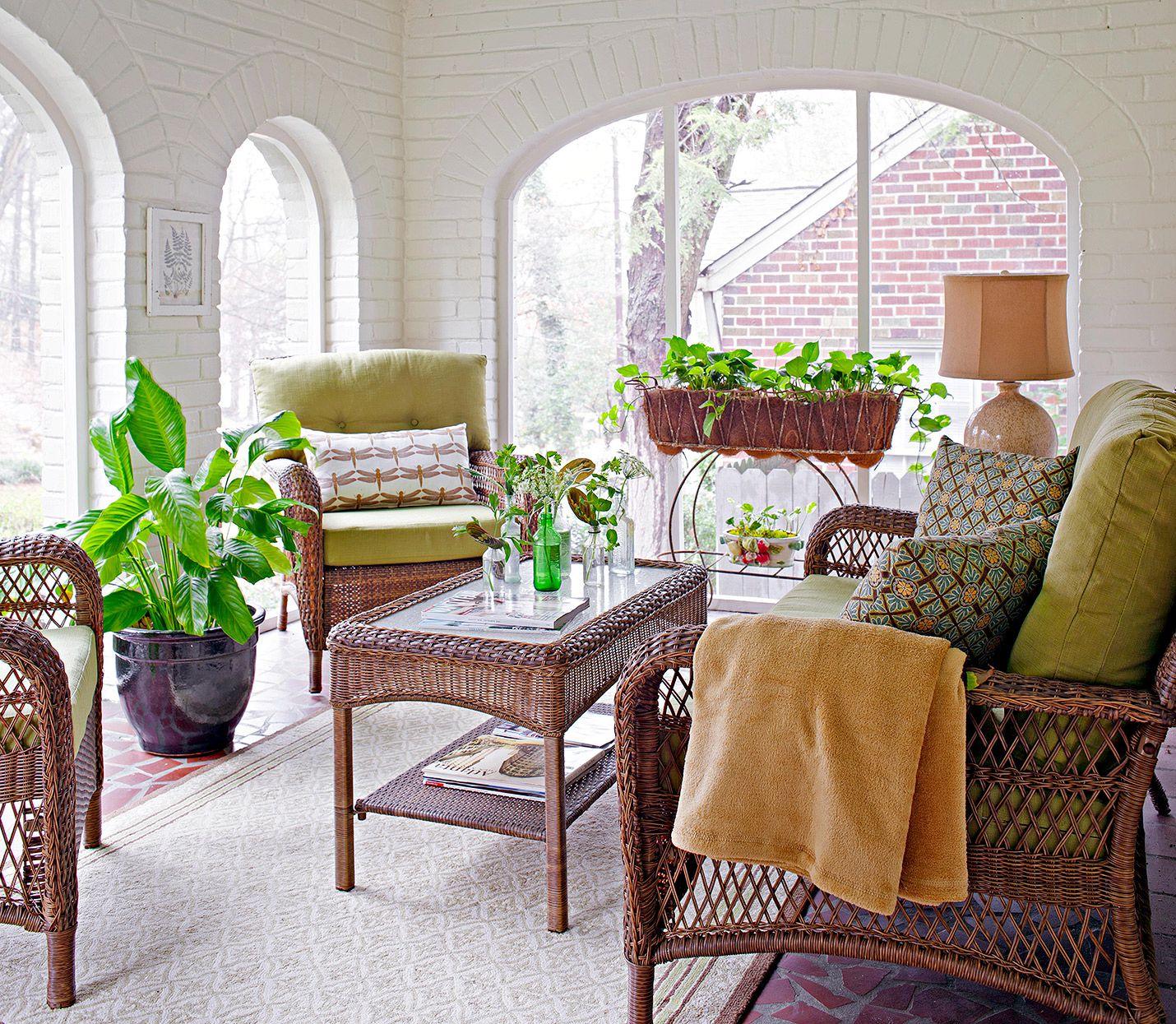 30 Sunroom Decorating Ideas for a Bright, Relaxing Space