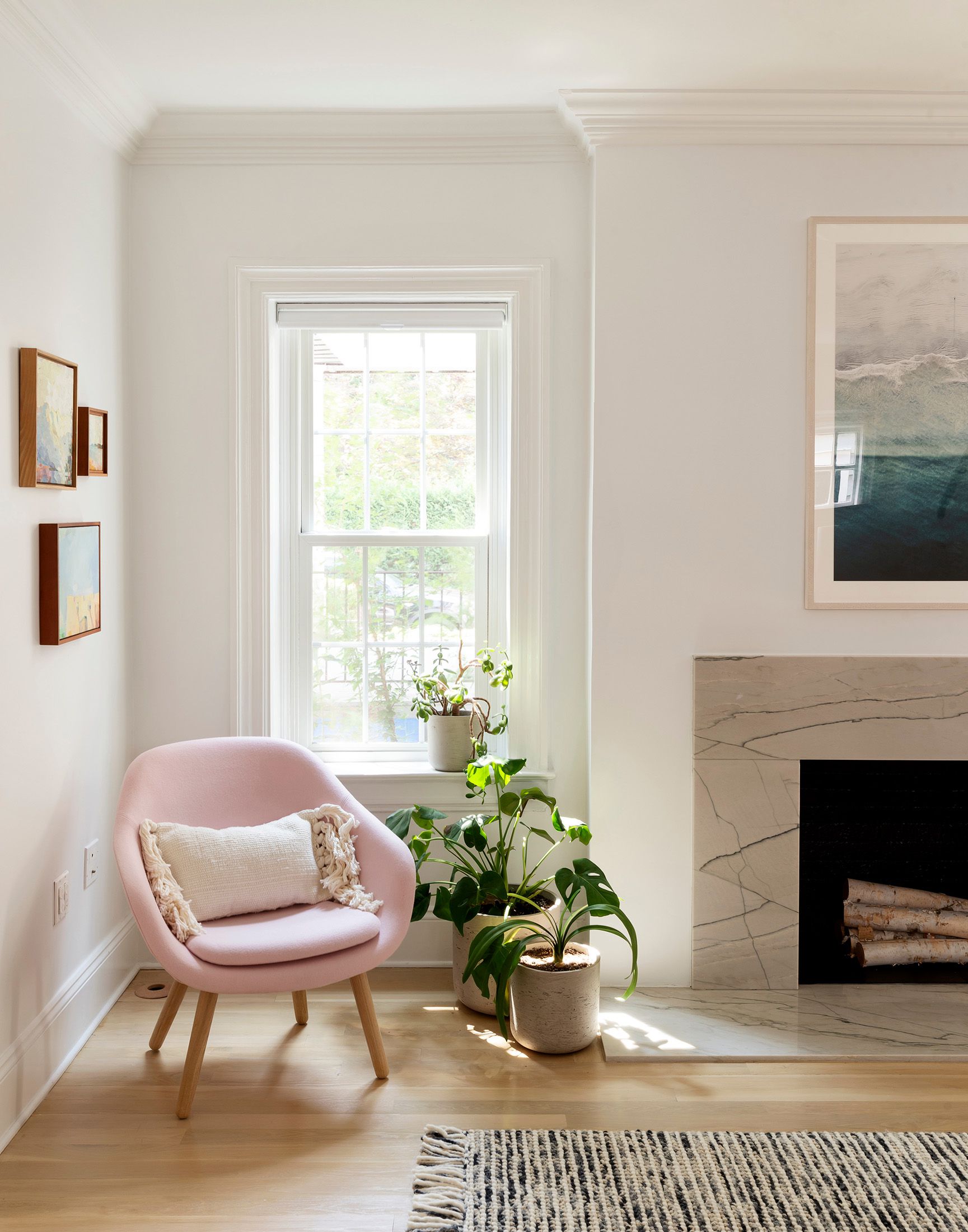 31 Minimalist Living Room Ideas to Simplify Your Space
