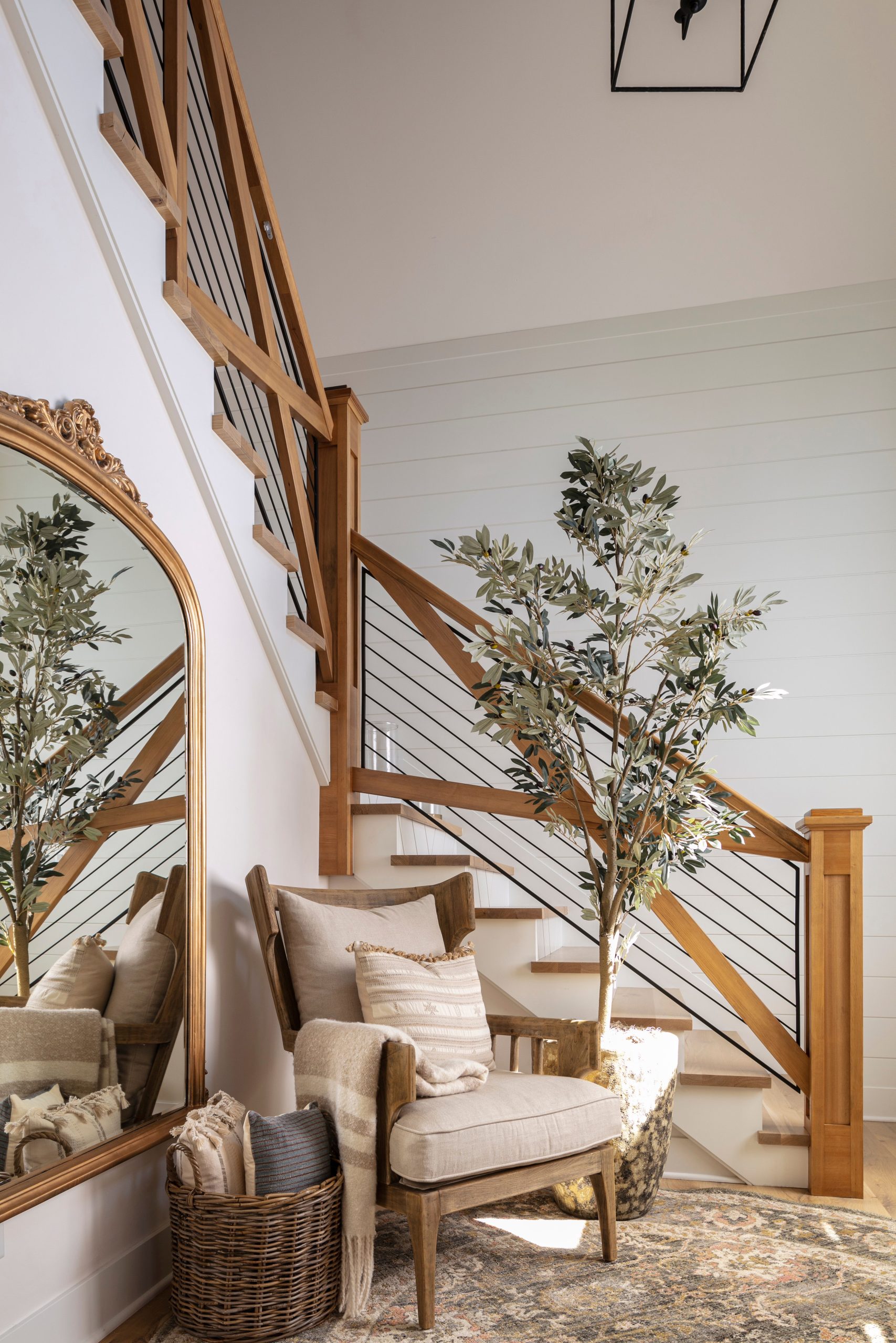 35 Stair Railing Ideas to Elevate Your Home's Style