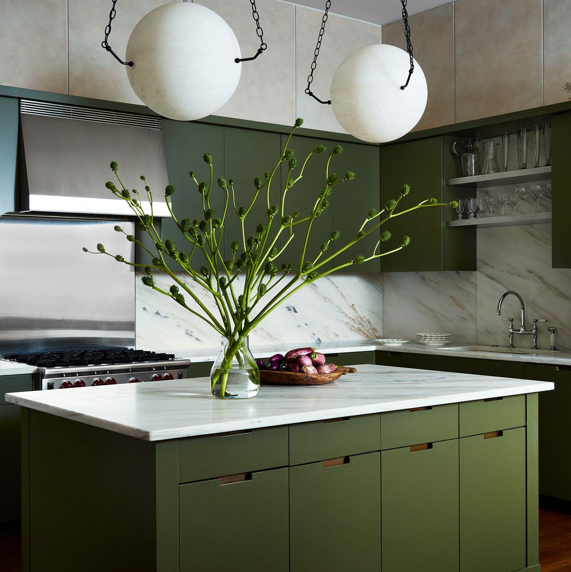 37 Green Kitchen Cabinet Ideas for a Fresh Start in 2025