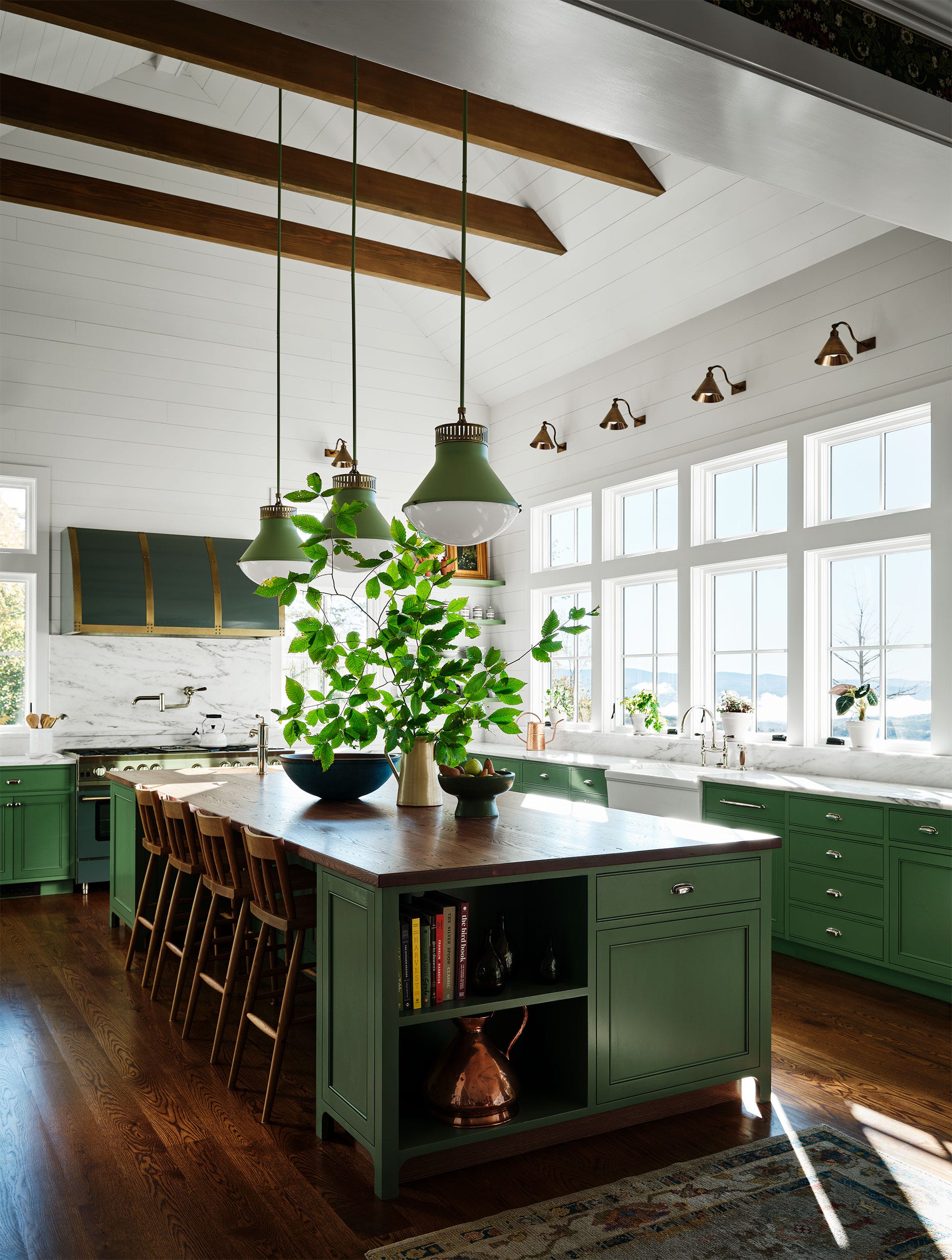 37 Green Kitchen Cabinet Ideas for a Fresh Start in 2025