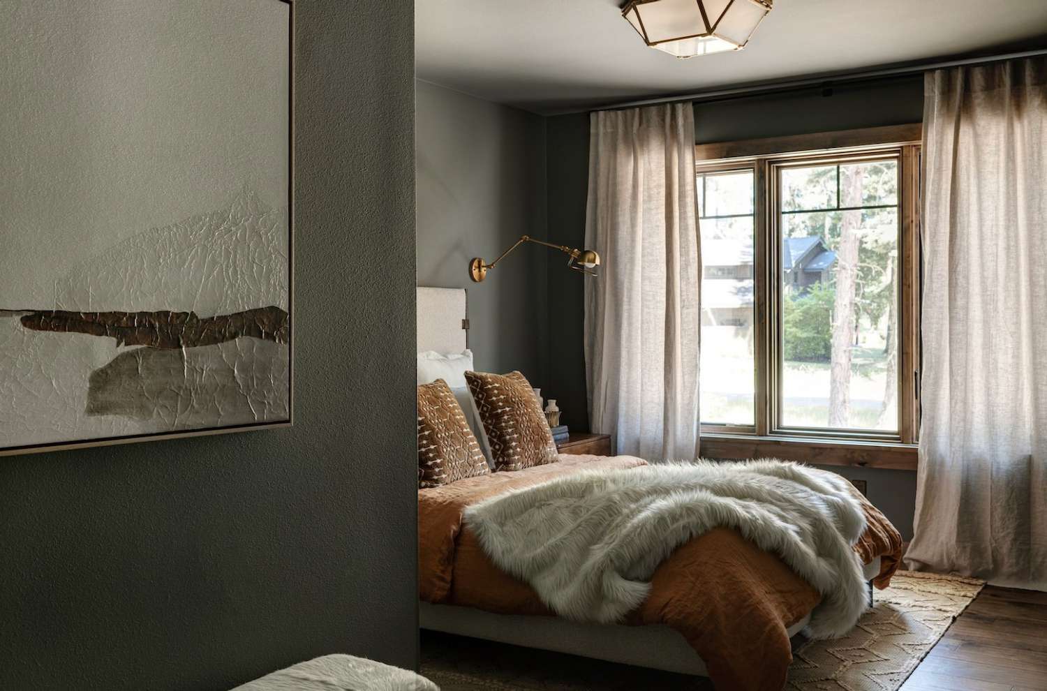 40 Earthy Bedroom Ideas You'll Love Waking Up To