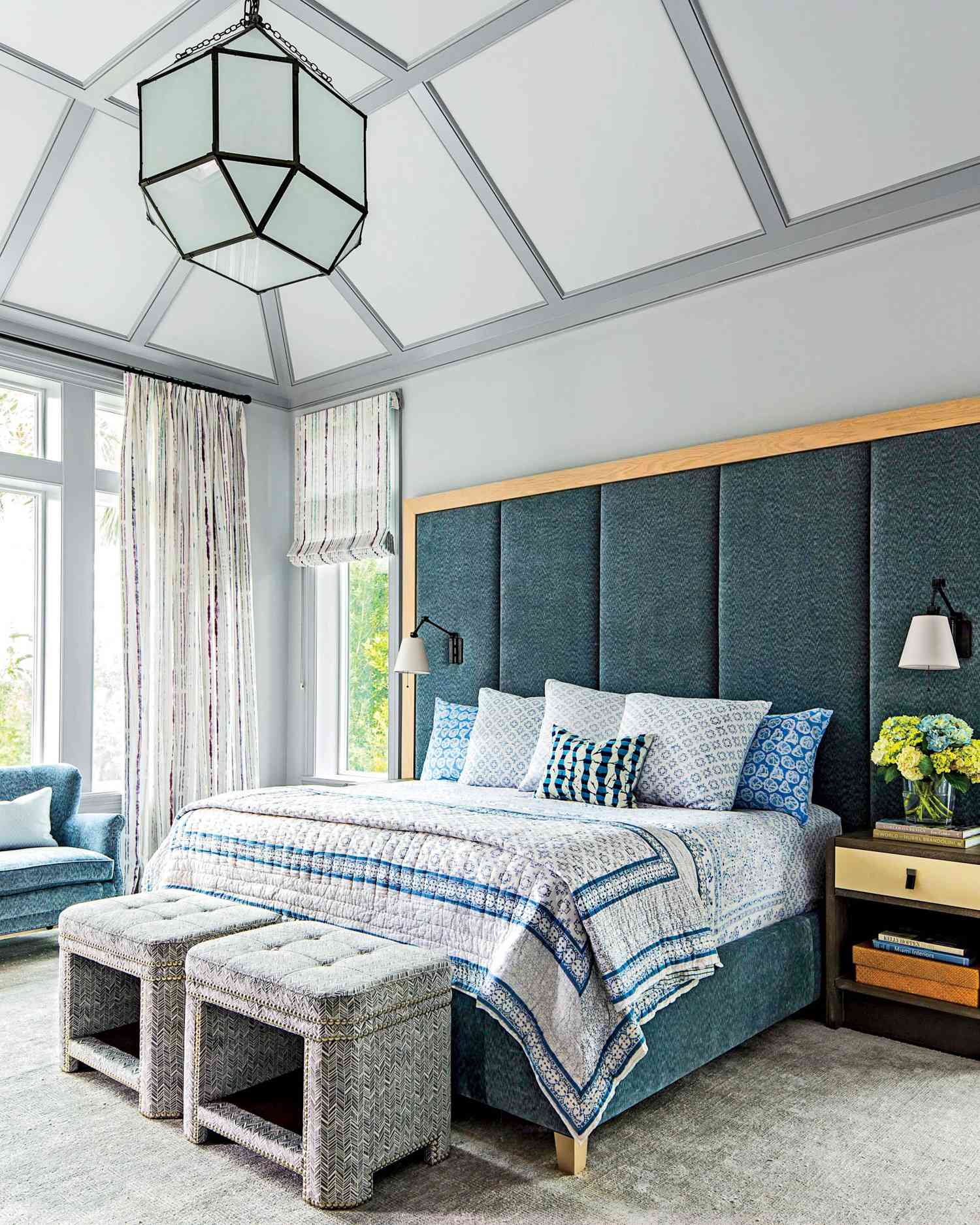 53 Beautiful Blue Bedroom Ideas To Make A Soothing Space