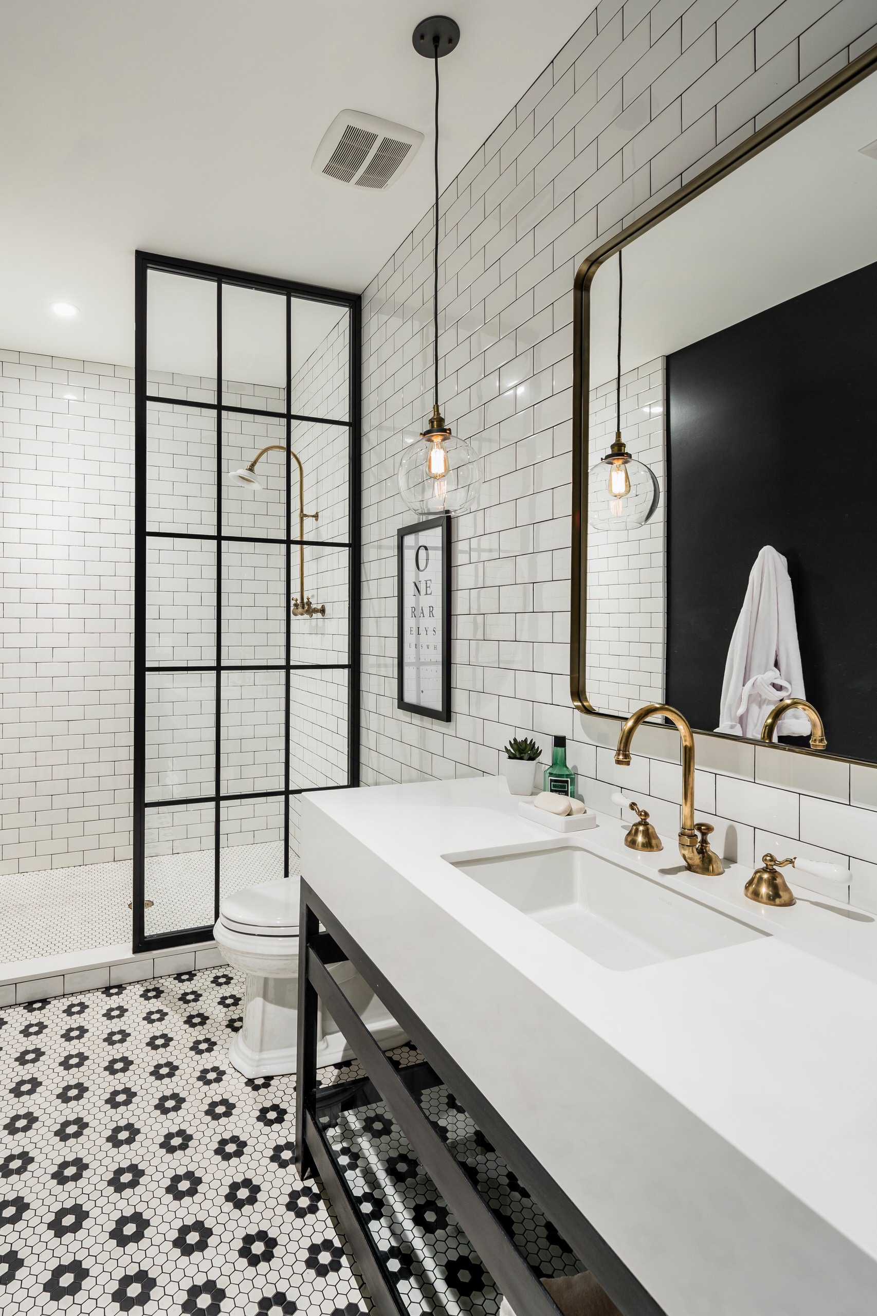 75 Black and White Tile Bathroom Ideas You'll Love - May, 2026 | Houzz