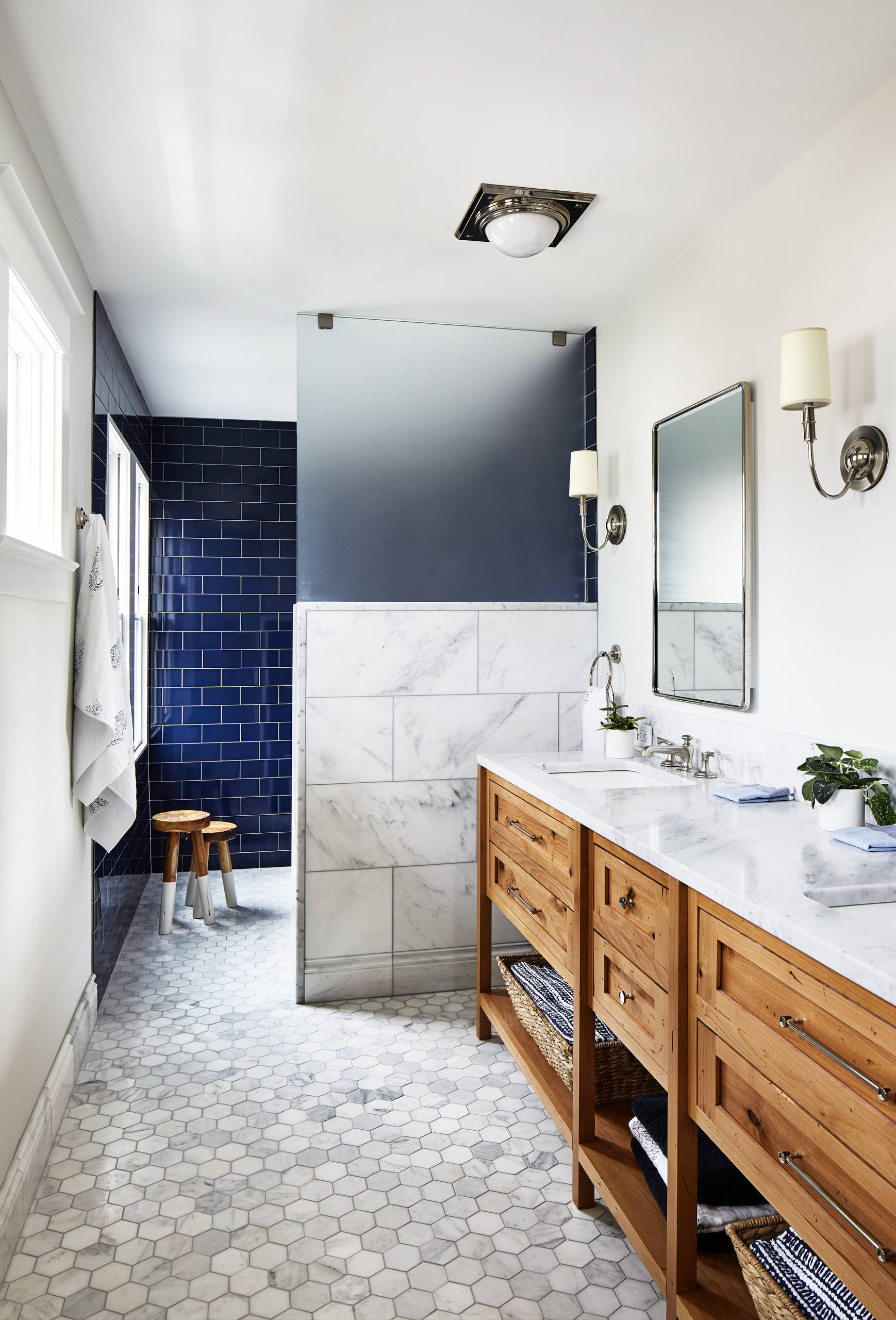 75 Blue Tile Bathroom Ideas You'll Love - May, 2026 | Houzz
