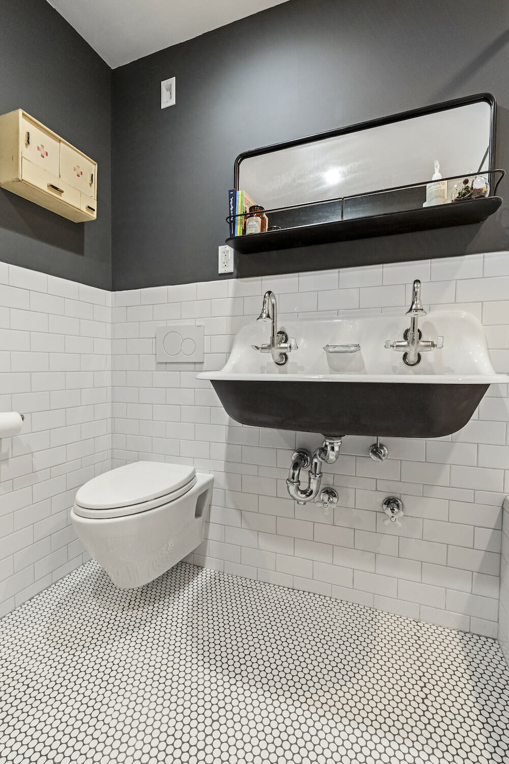 A Bathroom Floor in Penny Tile Is Simply Elegant | Sweeten.com