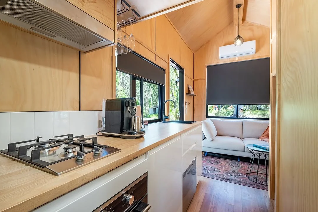 Artista Tiny House: A Clever 7.2m Tiny Living Space - toptinyliving