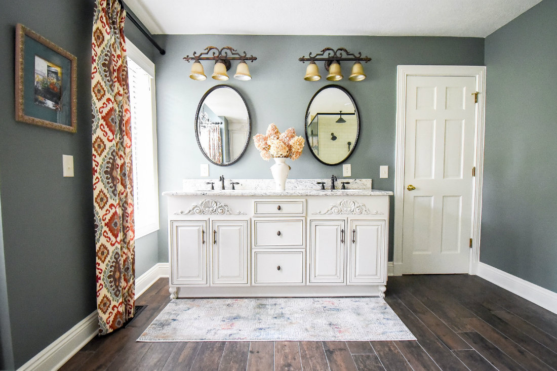 Bathroom Design North Canton OH - French Provincial - Lindsey Putzier