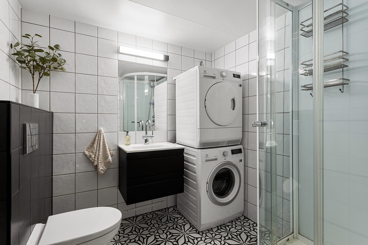 bathroom, real estate, interior, house, luxury, decor, cabinet, view, art, design, home