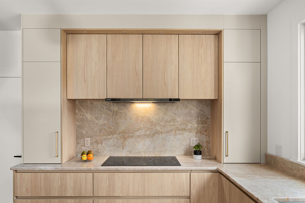 Beige Oak Kitchen with Brass Accents : Glen Rock Kitchen