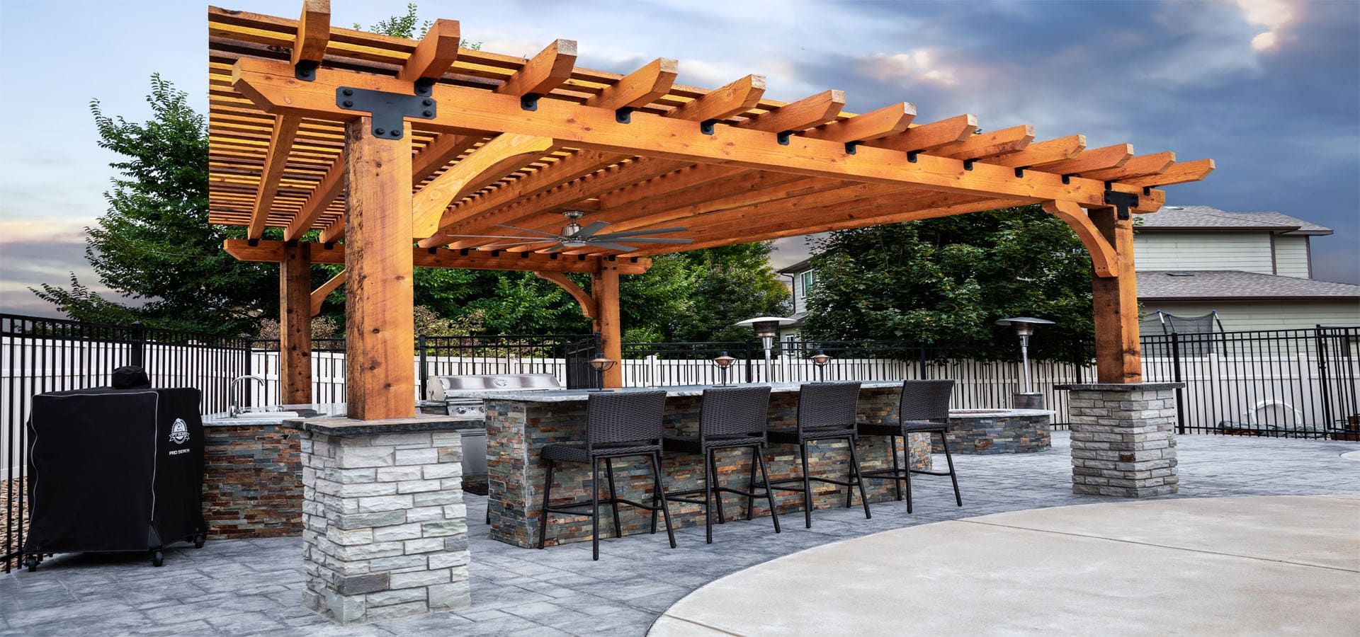 Best Outdoor Shade Structures For Your Backyard