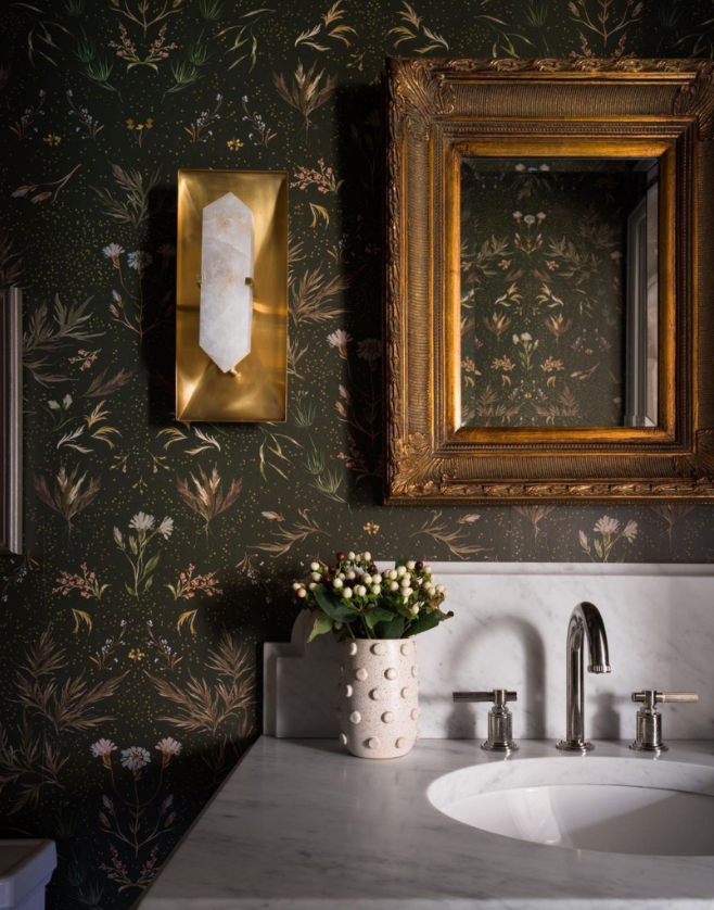 Dark Bathroom Wallpapers for a Moody Aesthetic