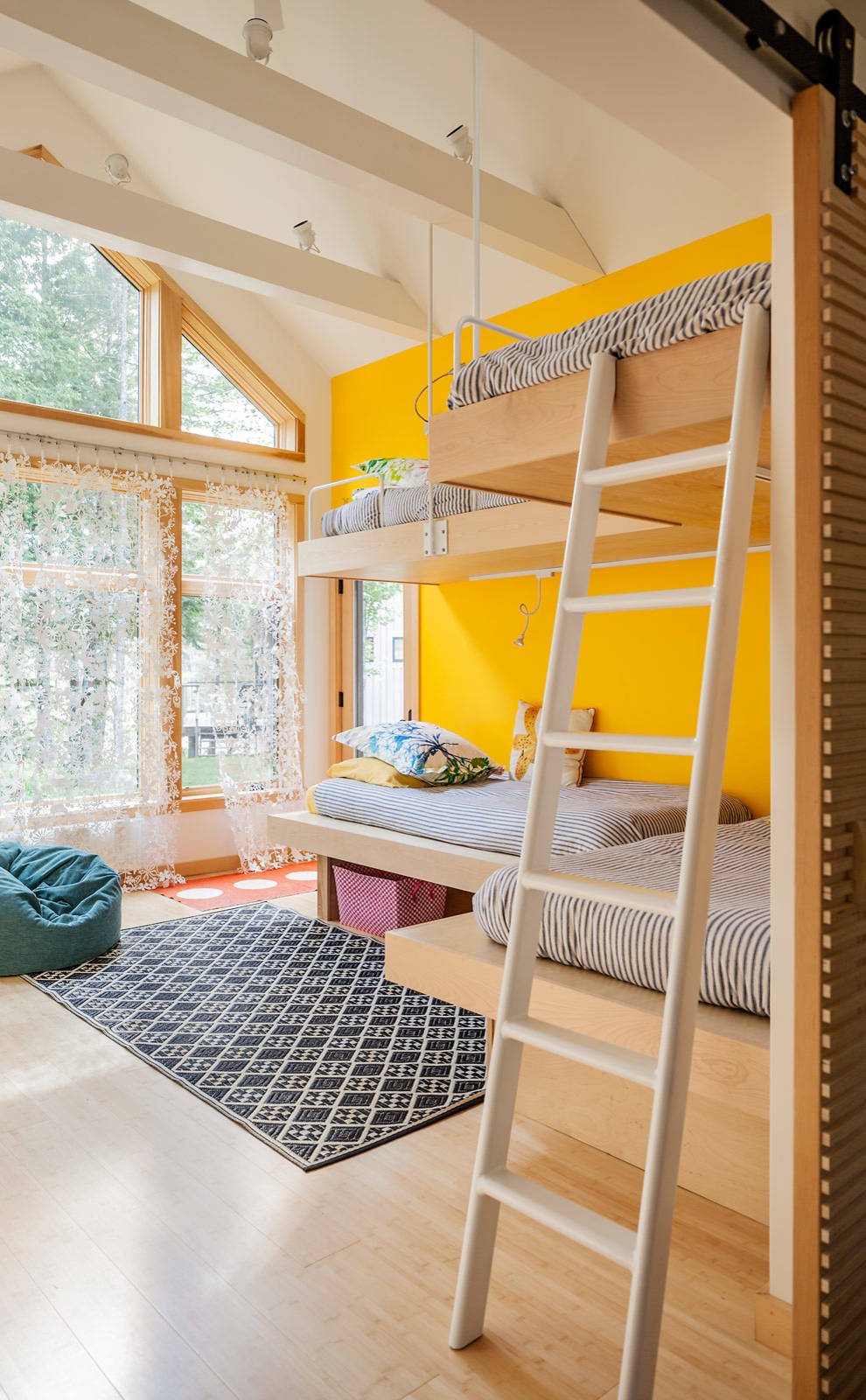 Dreaming in Color: 8 Eye-Opening Yellow Bedrooms
