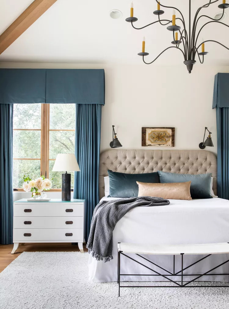 ESSENTIAL MASTER BEDROOM CURTAIN IDEAS – Spiffy Spools