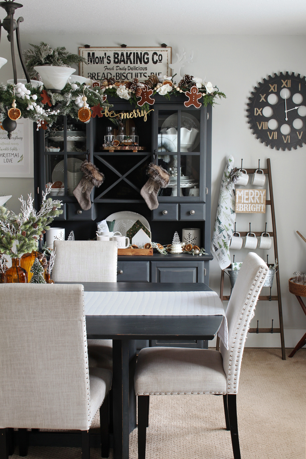 Green and White Christmas Dining Room Decor - Clean and Scentsible
