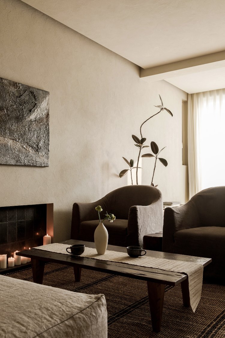 home tour | earthy minimalist home decorated in warm browns and beiges - DIY home decor - Your DIY Family