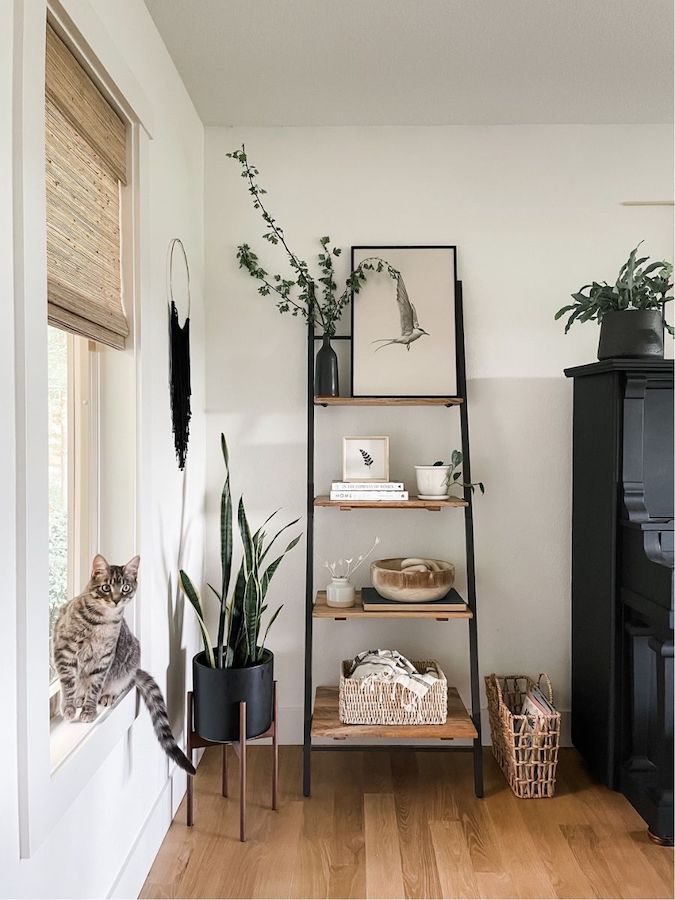 How to Style a Bookshelf
