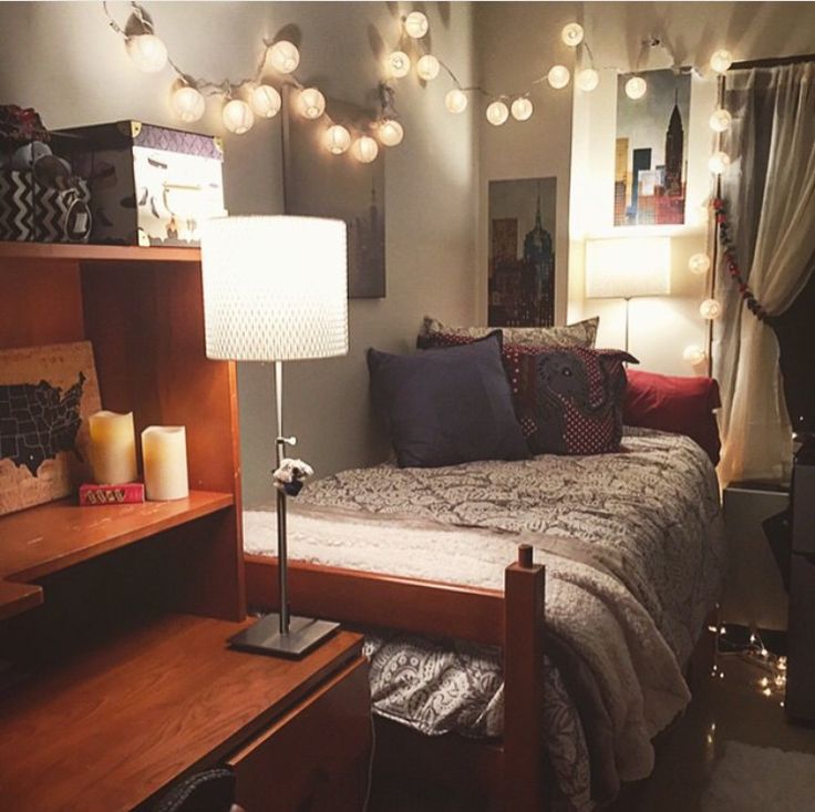 Key design principles for a comfortable, well organized and stylish dorm room,