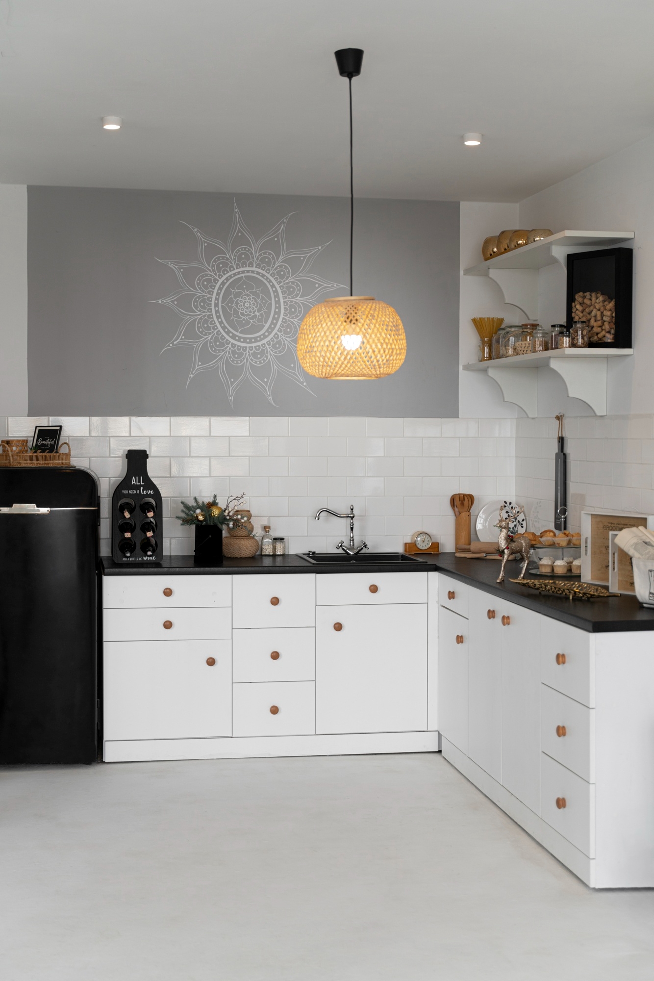 Lighting Your New Kitchen - Lumens Guide to Kitchen Lighting