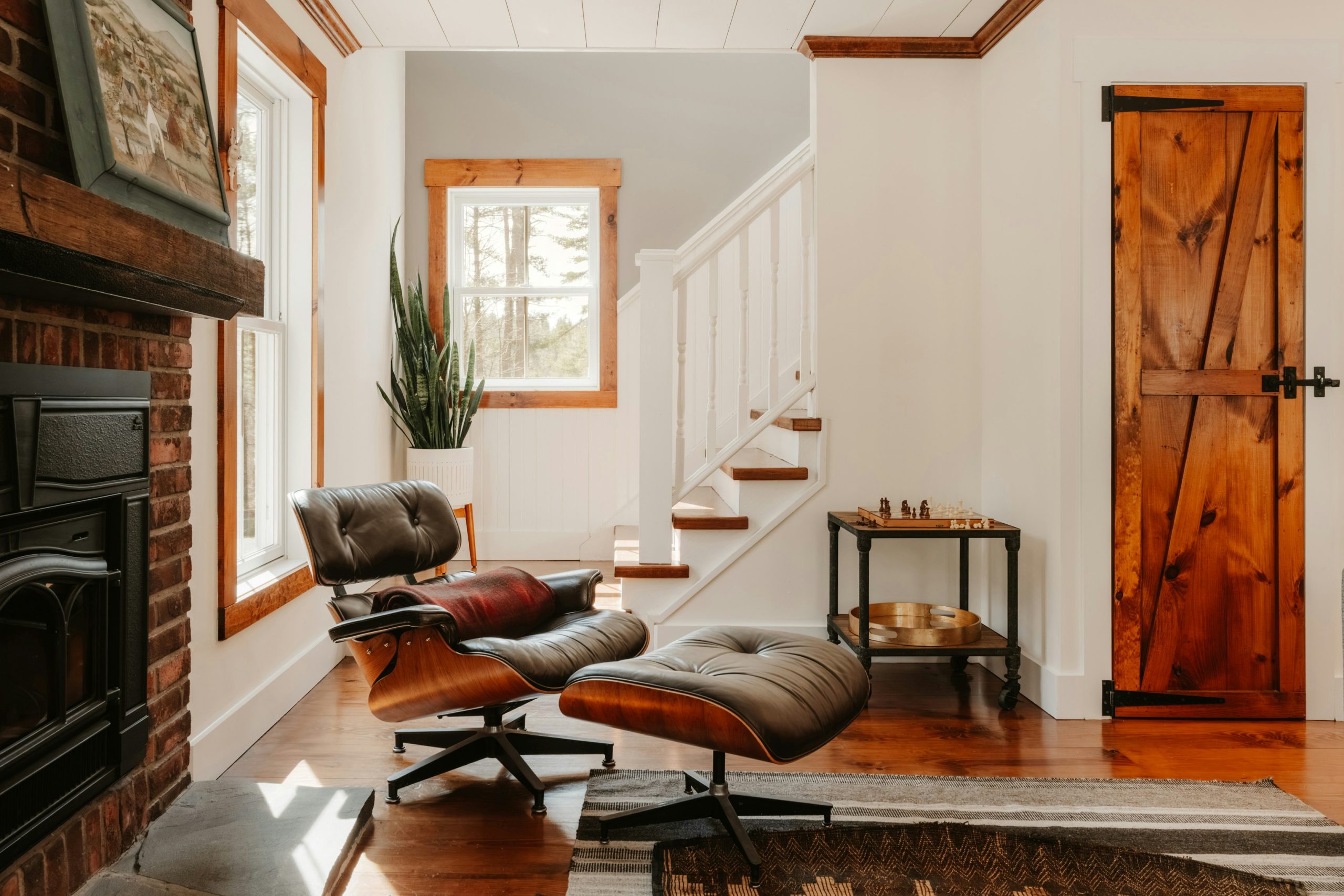 Living Room (IG: @clay.banks)
