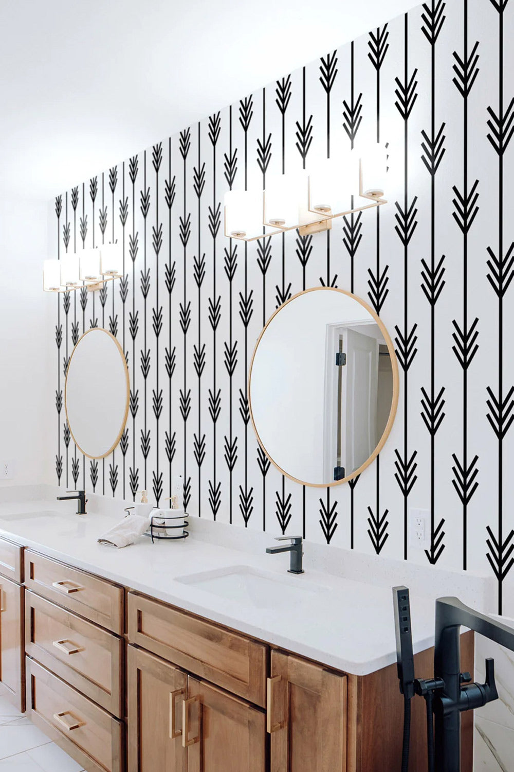 Modern Bathroom Wallpaper Accent Wall Ideas - Think Noir – ThinkNoirWallpaper