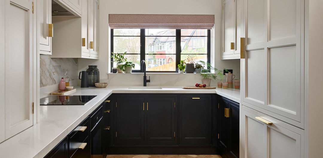 Pretty and practical U-shaped kitchen layout ideas