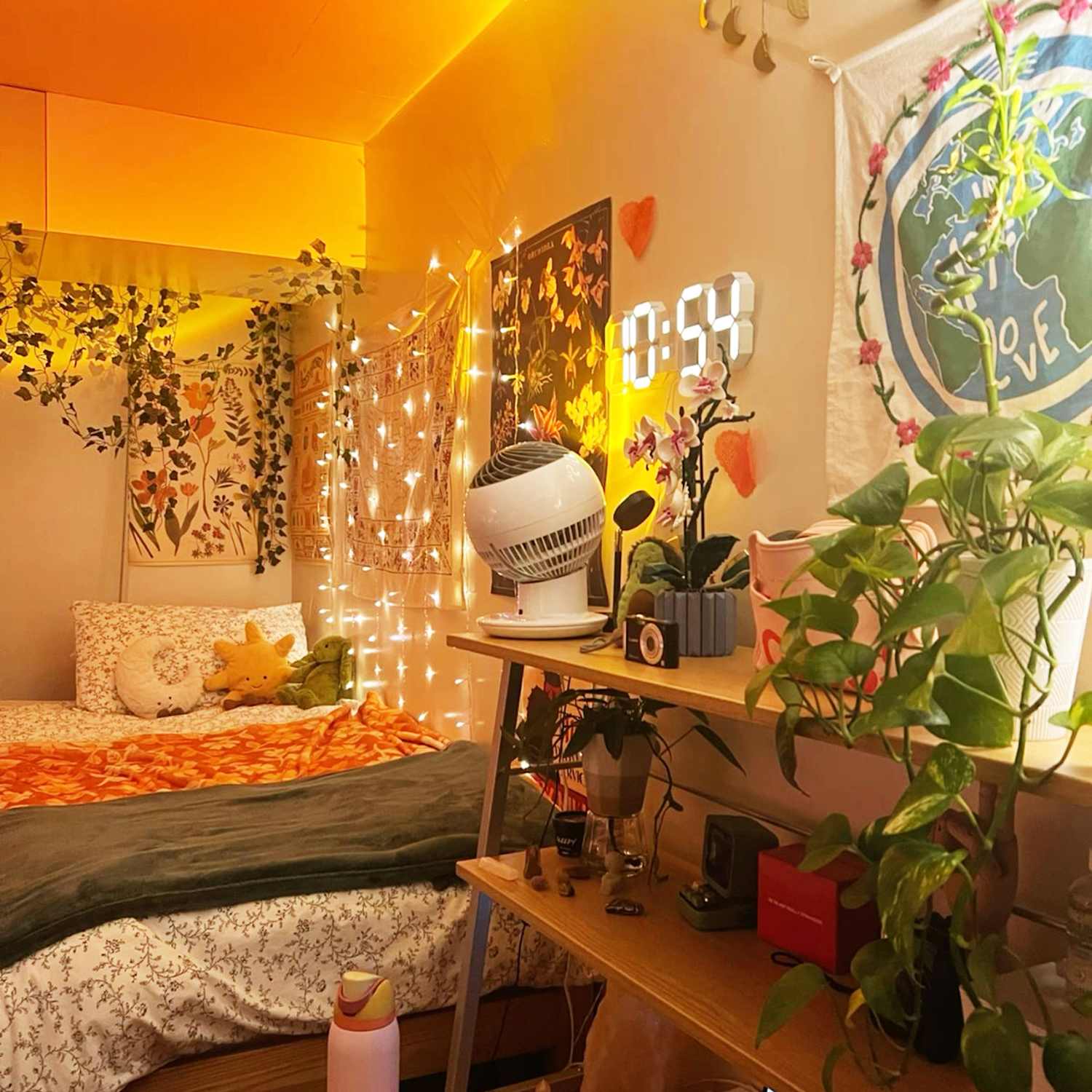 See an Ohio State Sophomore's Boho, Maximalist Dorm Room | Dorm Therapy