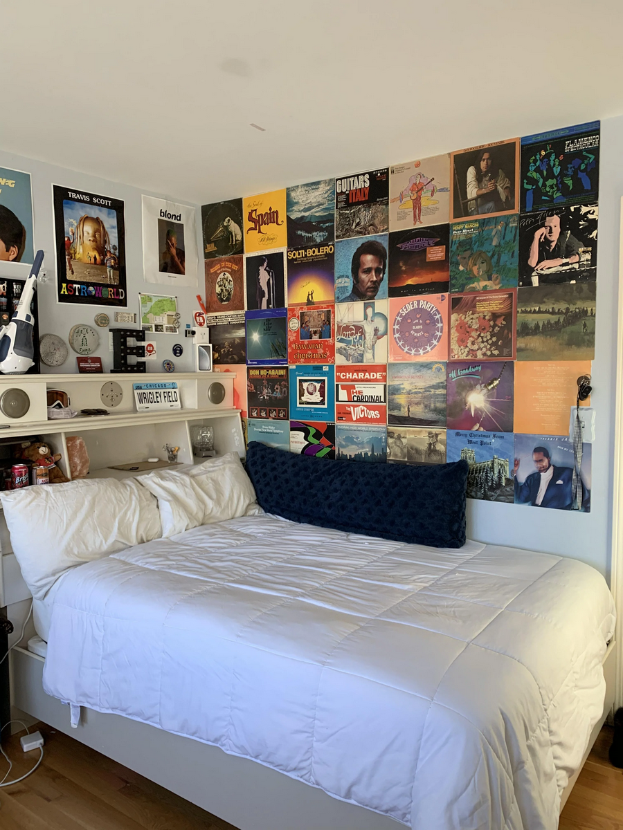 Sleep in Style: 15 Bold Mens Bedroom Decor Ideas