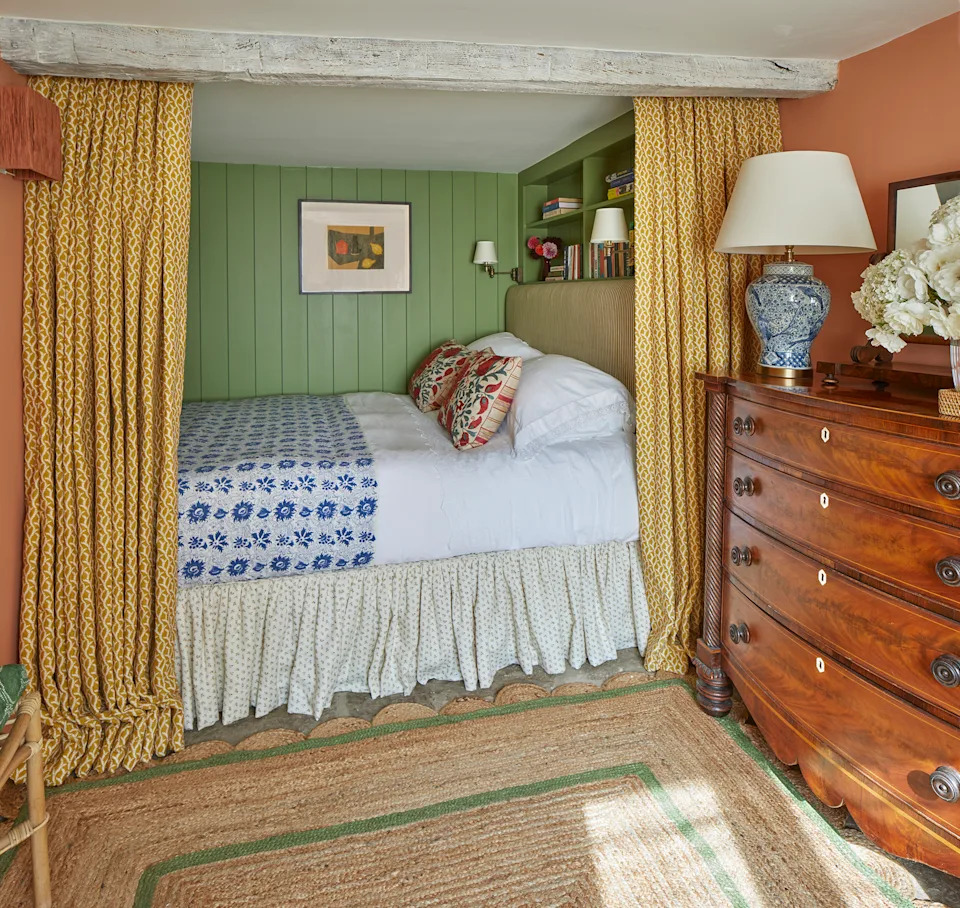 Small bedroom layout ideas – 11 ways to arrange your space