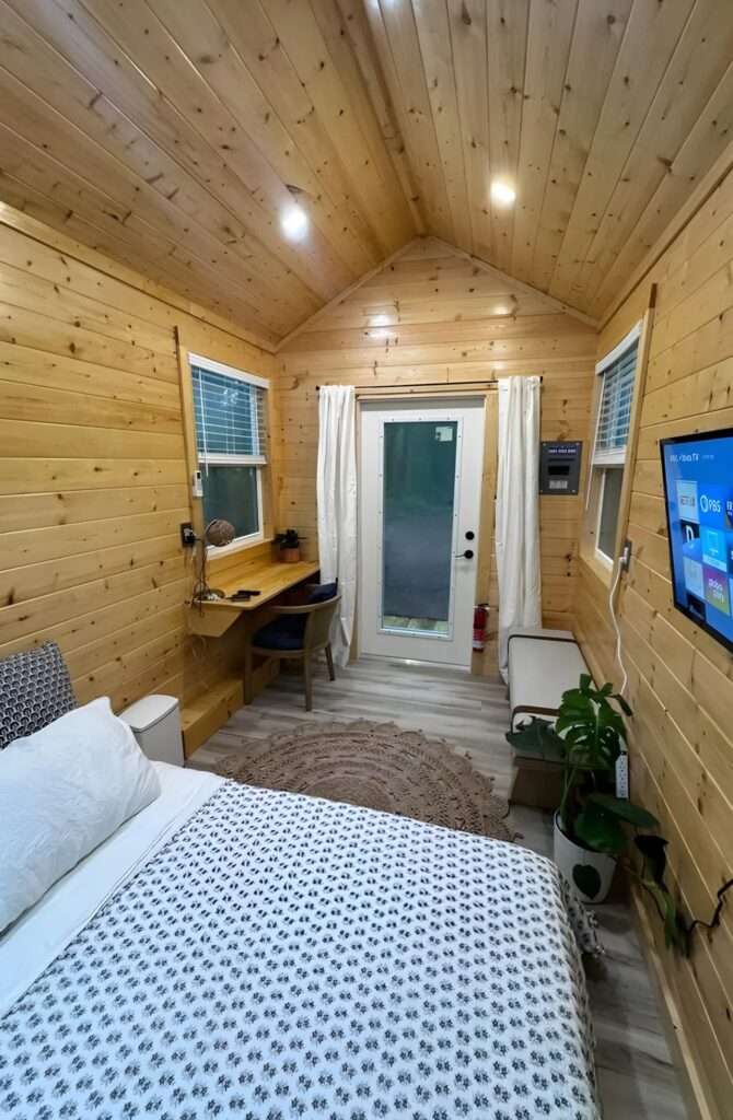The Mantra Project: Tiny Cabin Redefining Minimal Living