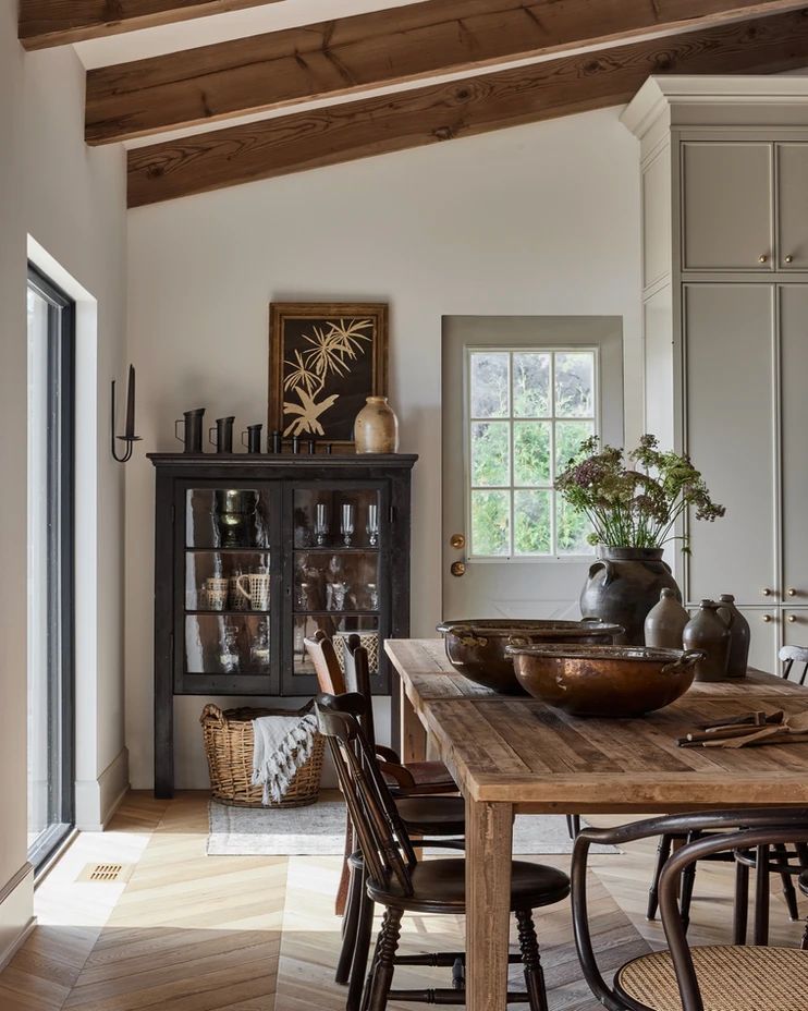 These Modern Farmhouse Dining Room Ideas Will Age Beautifully, Designers Say